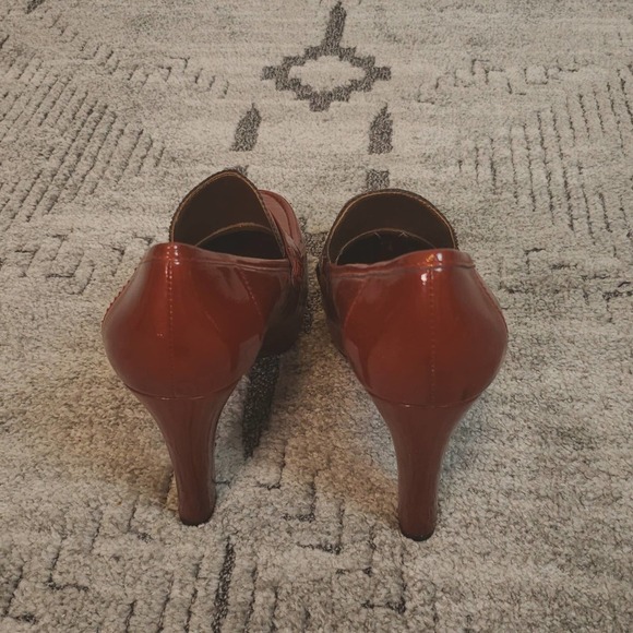 MeToo women's Deep Red Platform Block Heels size 7M - Picture 6 of 11